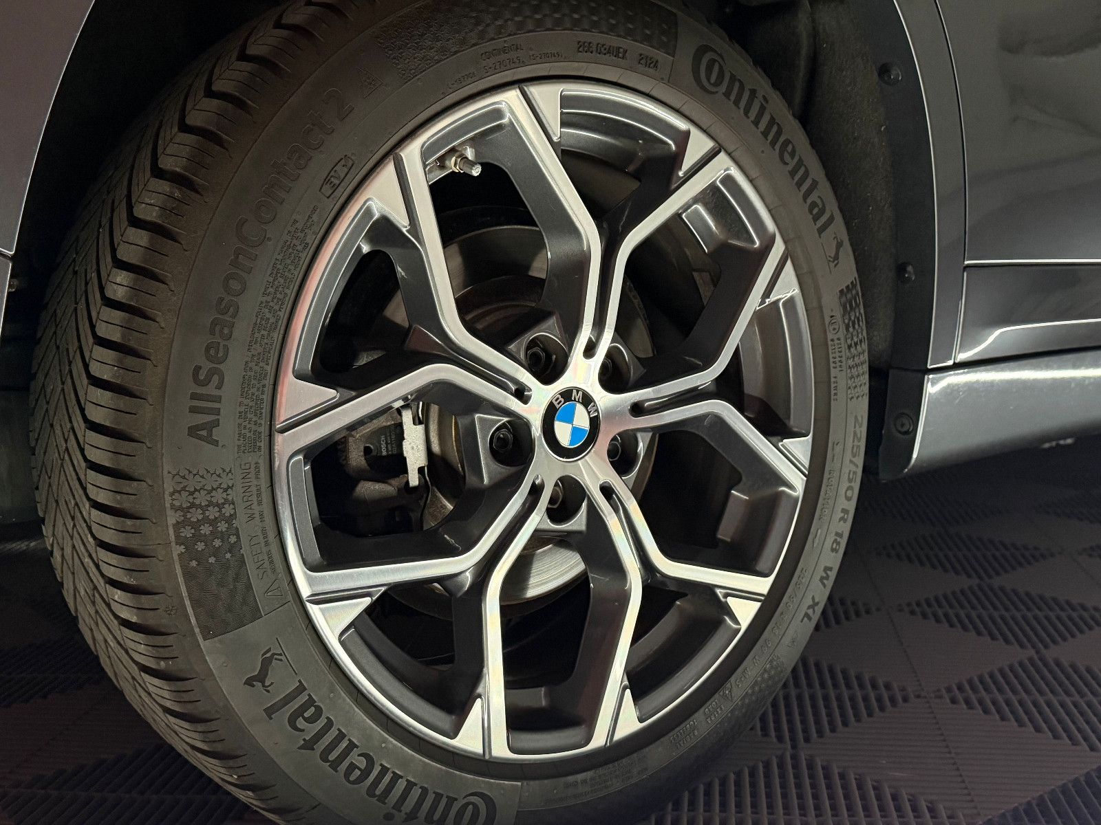 Fahrzeugabbildung BMW X1 sDrive 20 d M SPORT/KAM/LED/PANO/ACC