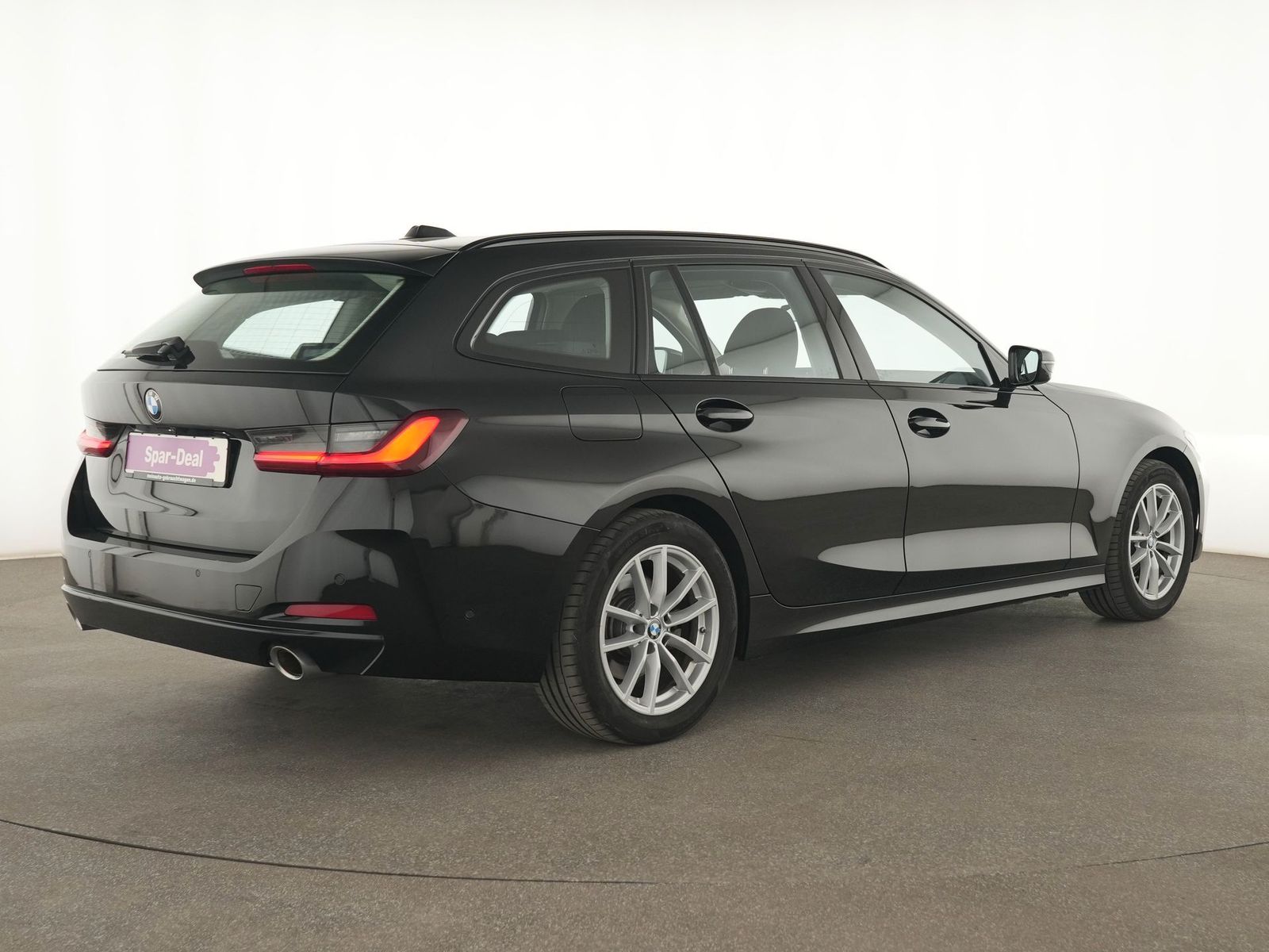 BMW 318i Touring LED|Kamera|HuD|Park-Assist|SHZ|Temp foto 6