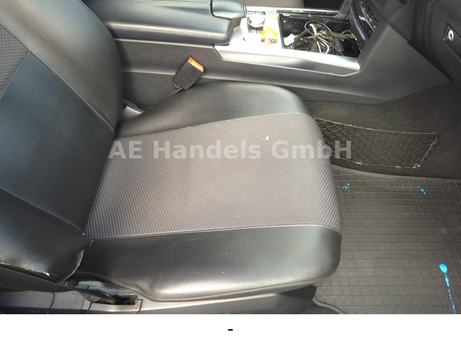 Mercedes-Benz E250 2013 — photo 22