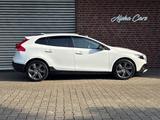 Volvo V40 2.0 D3 Cross Country Momentum - Volvo V40 Cross Country: Momentum