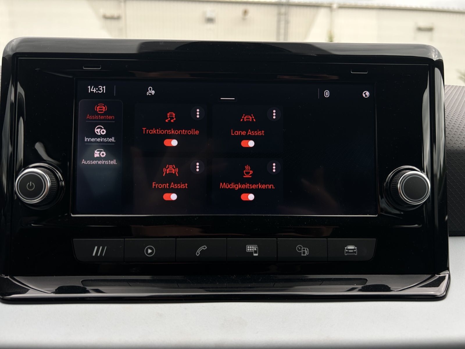 Fahrzeugabbildung SEAT Ibiza TSI Style DSG LED SHZ PDC CarPlay GRA