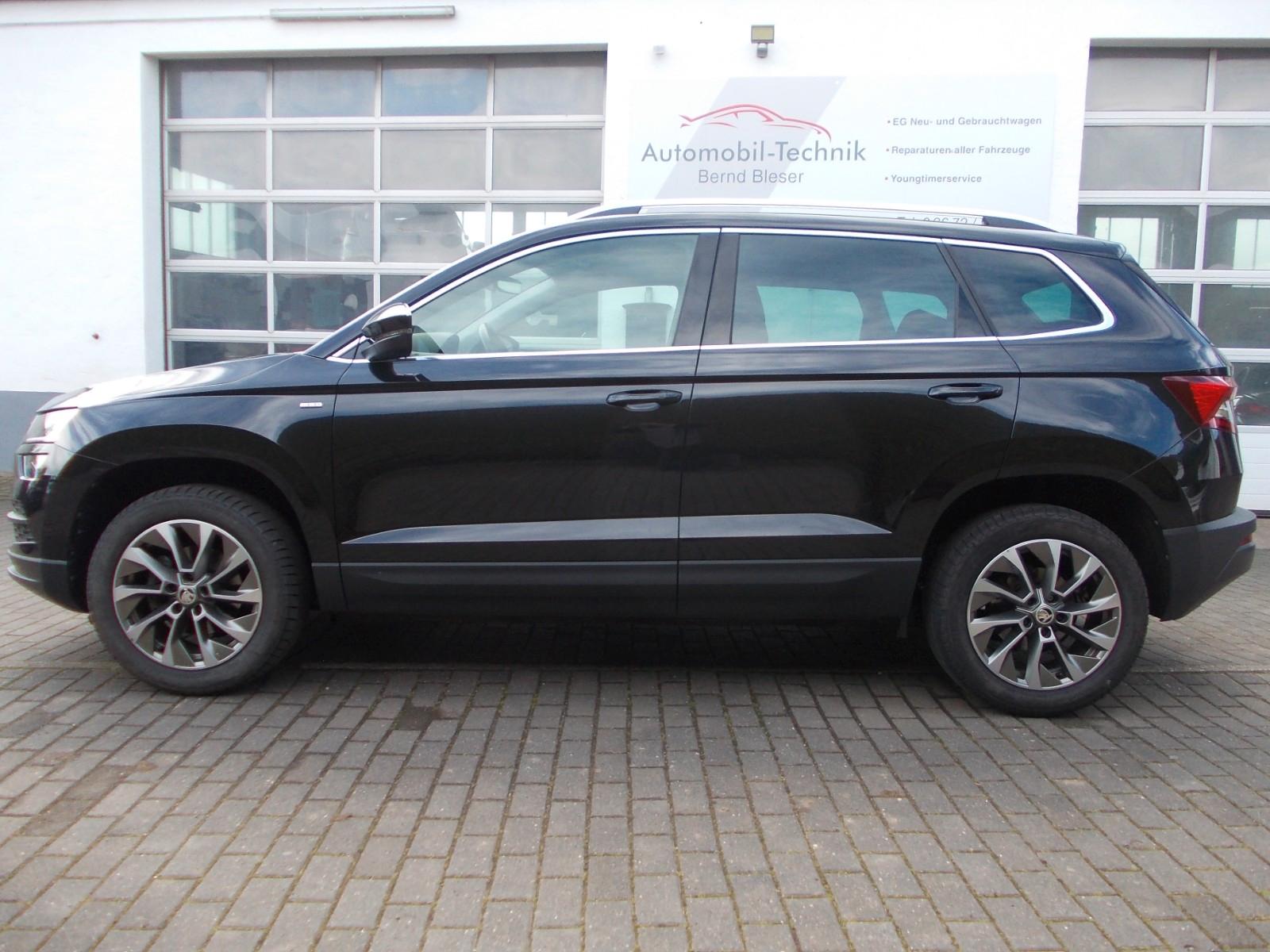 Skoda Karoq Clever AHK Vorb.LED Navi ACC PDC E Heckk.
