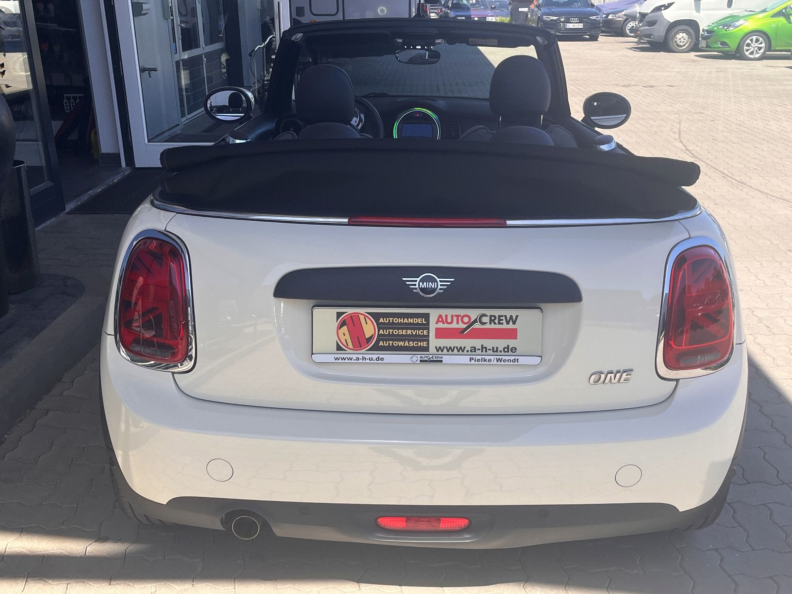 Fahrzeugabbildung MINI One Cabrio