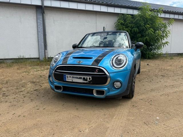 MINI Cooper S Cabrio Automatik Chili Ausstattung