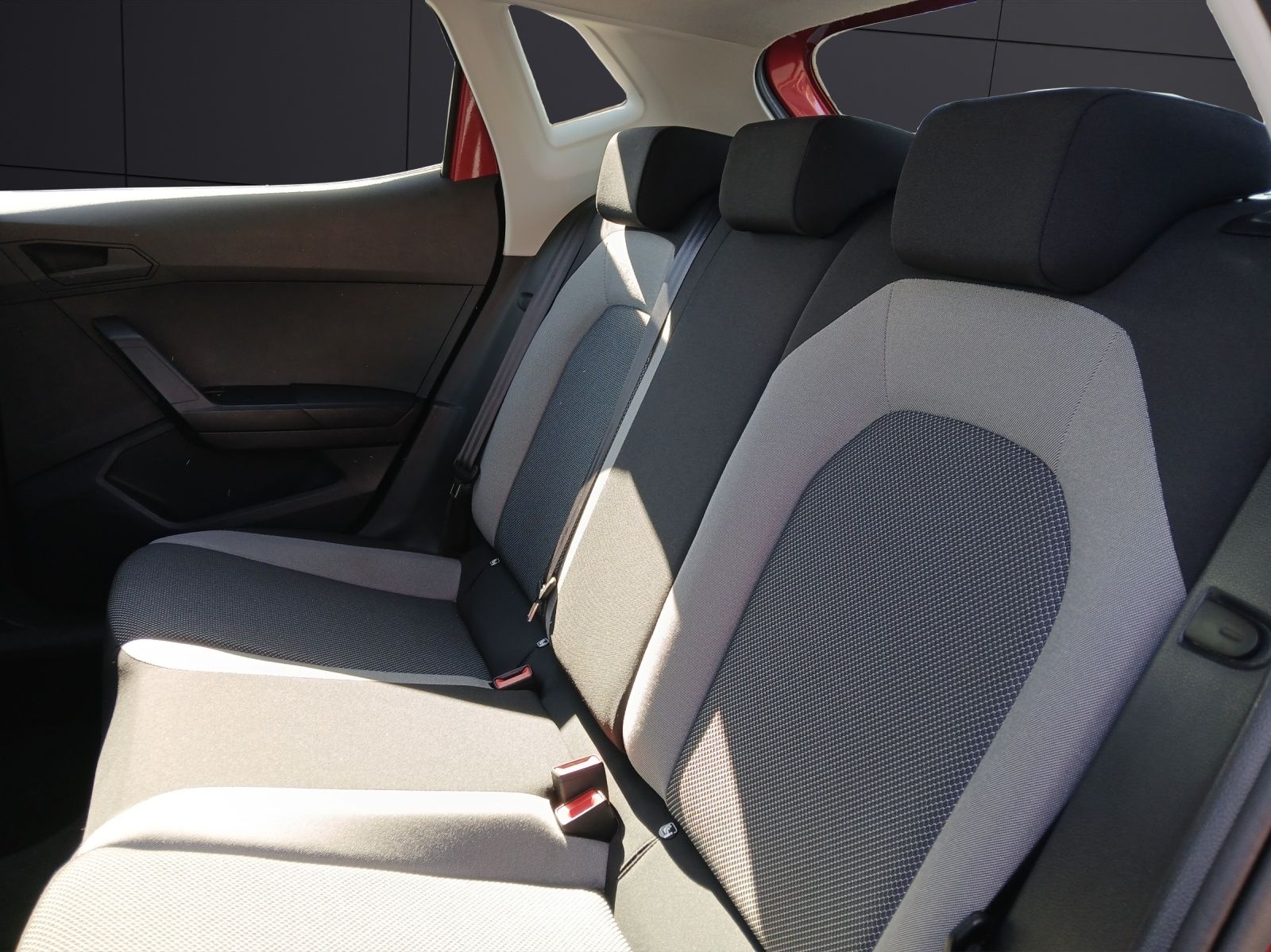 Fahrzeugabbildung SEAT Ibiza 1.0 TSI Style, LED