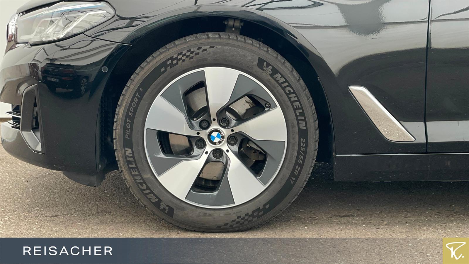 BMW 520d A xDrive STH AHK Laser HUD RFK DAB 17"LM