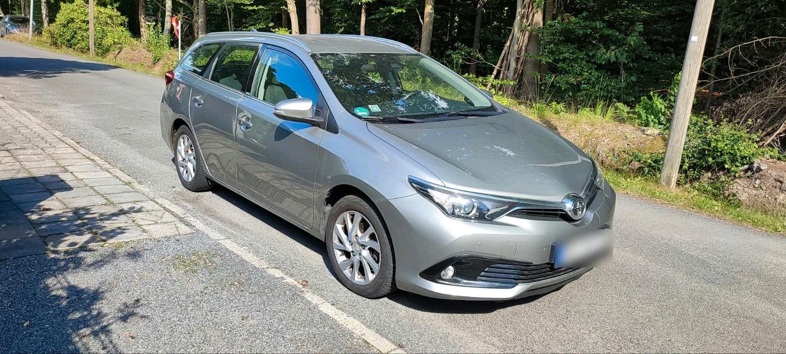 Toyota Auris Touring Sports