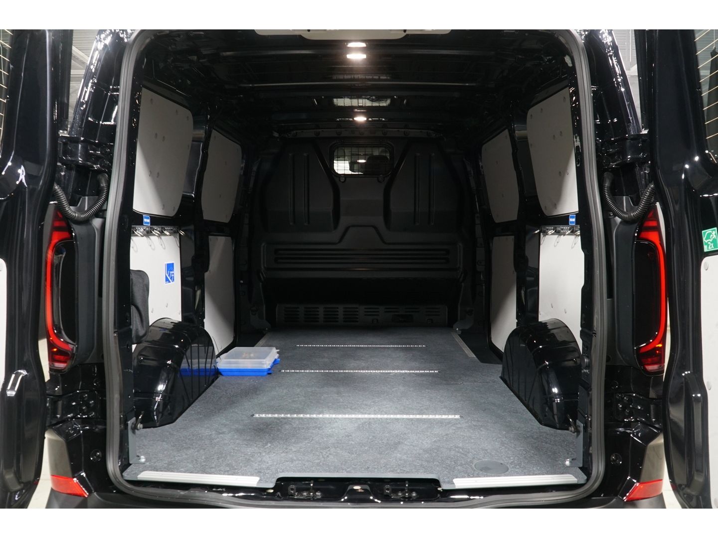 Volkswagen T7 Transporter - Bild 12