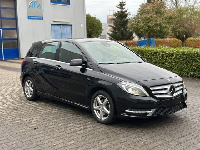 Mercedes-Benz B 200 CDI Automatik*Bi-Xenon*Leder*Navi*