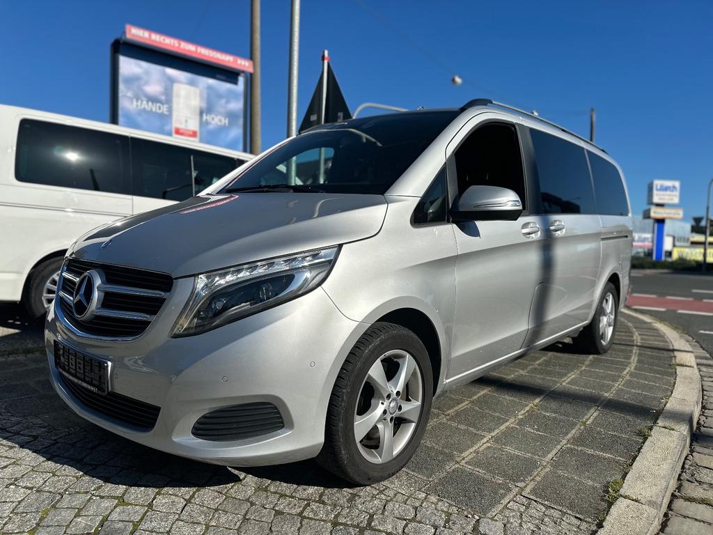 Mercedes-Benz V 220
