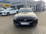 Volvo V60 Kombi Core Aut. LED Navi Kamera ACC SHZ PDC - Volvo V60 mit Diesel-Antrieb: Kombi