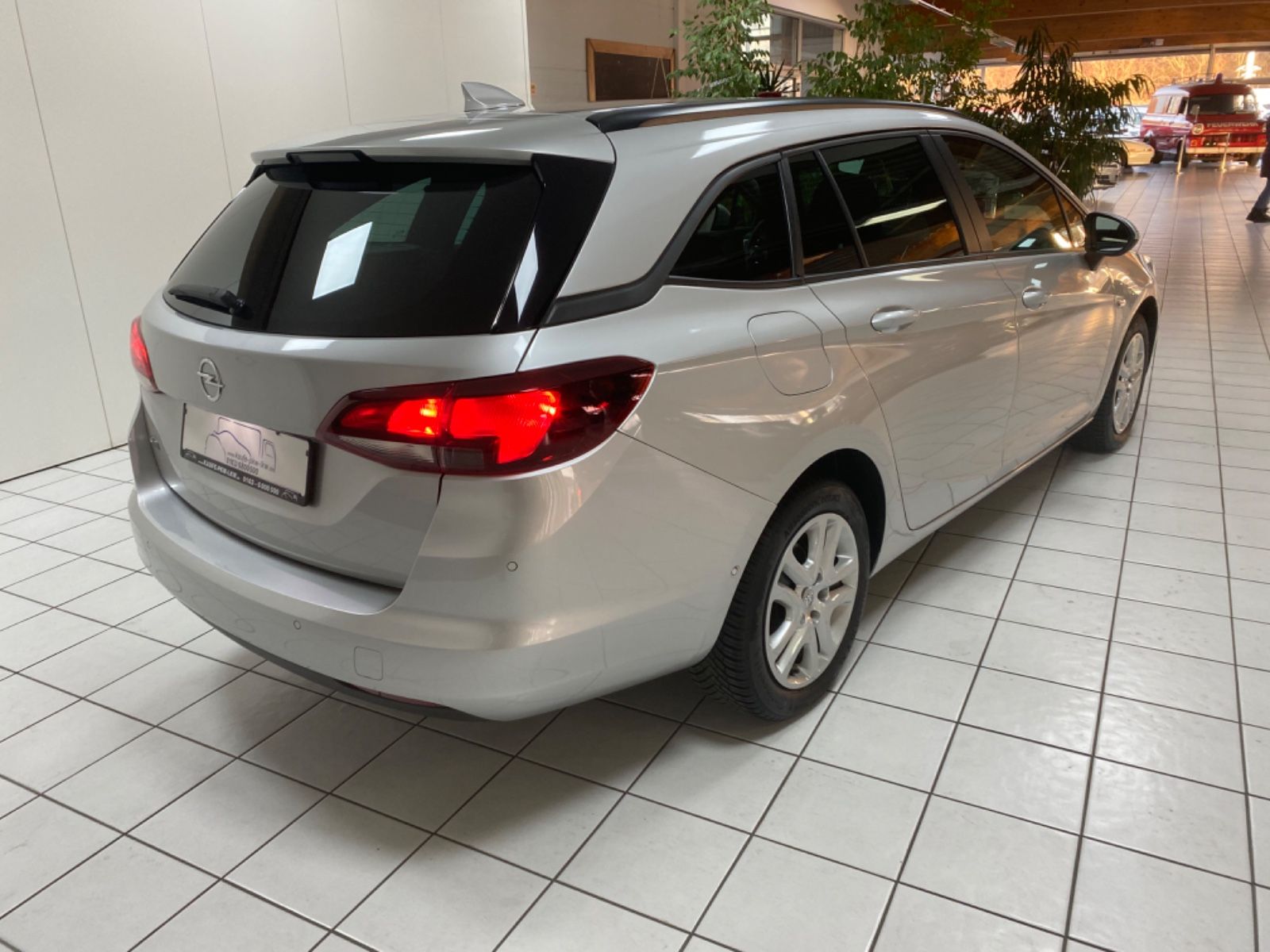 Fahrzeugabbildung Opel Astra K Sports Tourer Edition Start/Stop