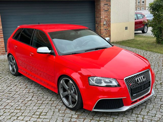 Audi RS3 Sportback 2.5 TFSI SPORTPAKET!!