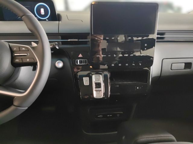 Fahrzeugabbildung Hyundai STARIA Trend Hybrid 2WD 1.6 T-GDI EU6e +Park-Pak