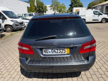 Mercedes E 250 - 6