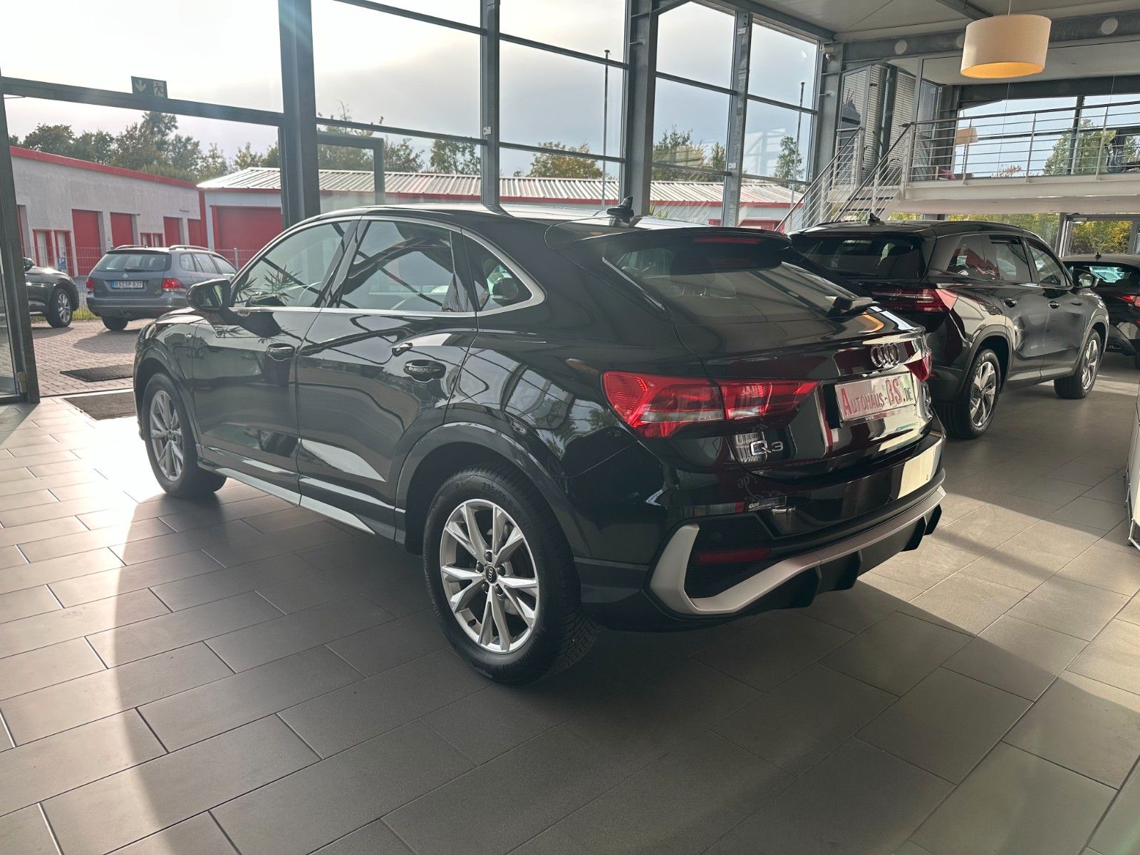 Audi Q3 Sportback 35 TDI S tronic KameraNavLED S-Line foto 4