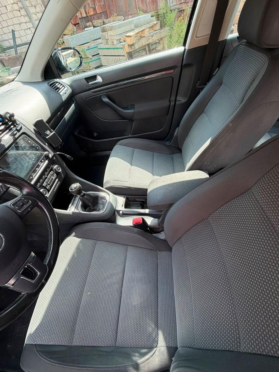 Volkswagen Golf 2011 — photo 5
