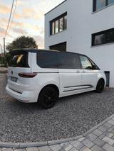 Volkswagen T7 Multivan 1,5 TSI OPF DSG Edition Edition - VW T7 Multivan von privat