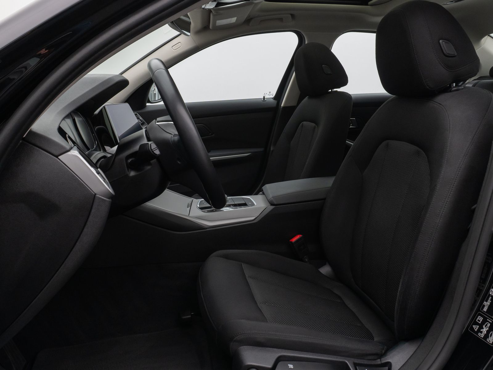 Fahrzeugabbildung BMW 320d xD  Glasdach Kamera DAB Geschwindigkeitsreg