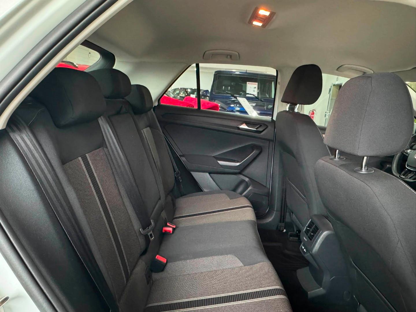 Volkswagen T-Roc 1.5 TSI Life DSG *Carplay-Navi/, миниатюра 7