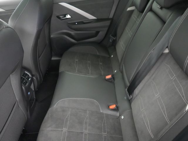 Astra L ST ULTIMATE AT+NAVI+360 GRAD KAMERA+SCHI