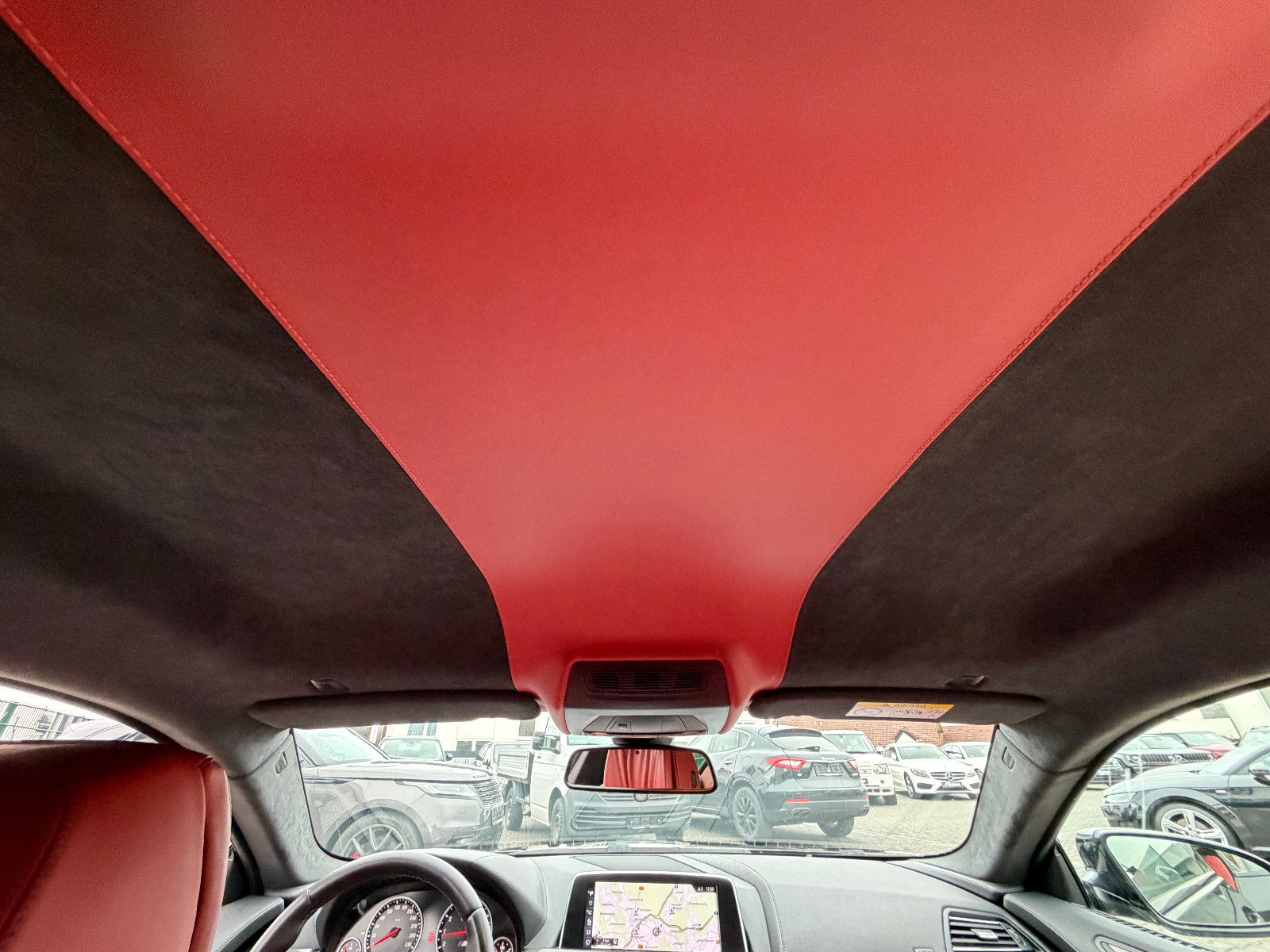 Fahrzeugabbildung BMW M6 Gran Coupe/CARBON/EXCLUSIVE/BLACK&RED/