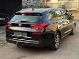 Hyundai i30 cw 1.6 CRDi Trend *Navi/CarPlay/Kamera/AHK* - Hyundai i30: Cw Crdi