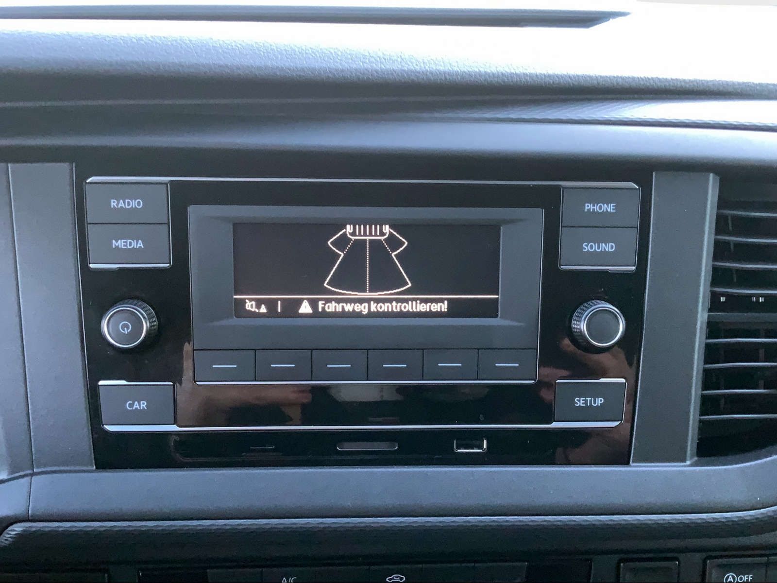 T6.1 2.0 TDI Kasten L1H1 AHK.