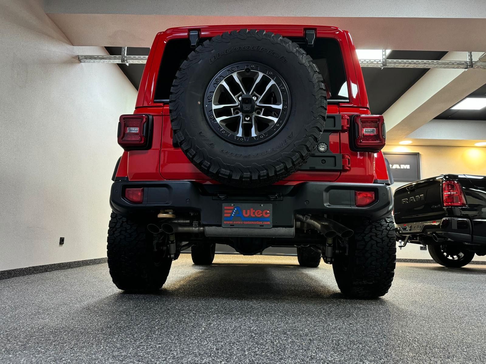 Fahrzeugabbildung Jeep VORFÜHRWAGEN RUBICON 392-6.4L V8-35"-STEEL BPR