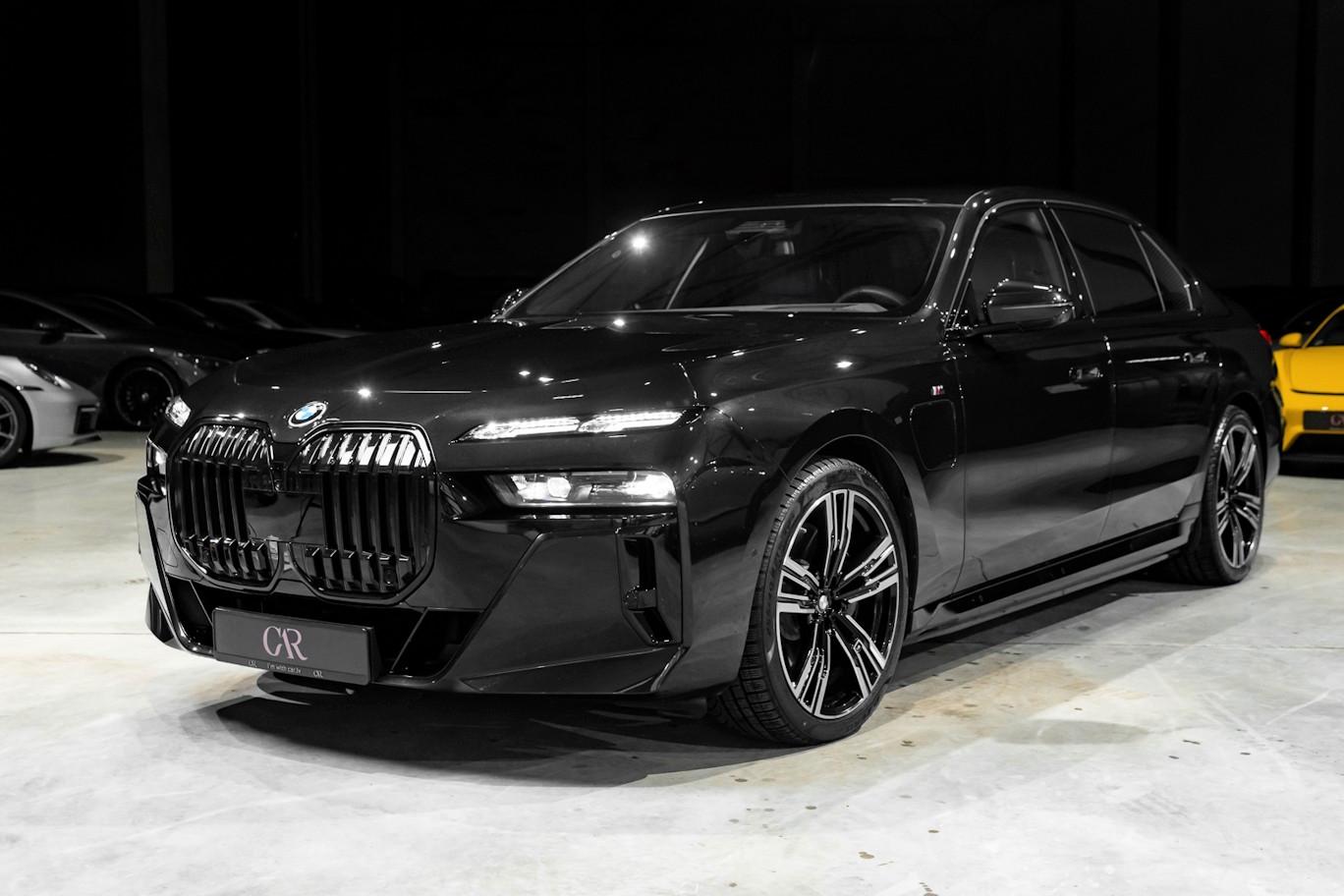 BMW 750 e xDrive M SPORTS PRO*SKYLOUNGE*BOWERS*