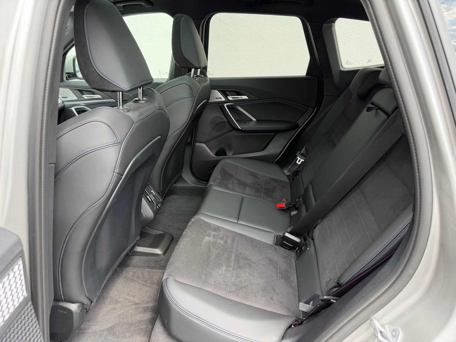 BMW iX1 - Bild 13