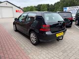 Volkswagen Golf IV  LEDER SHZ AHK ZV - Volkswagen Golf aus 2001: Iv