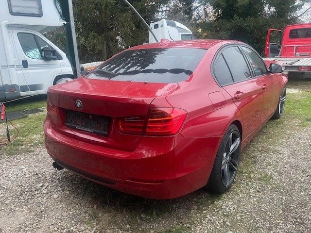 BMW 328i xDrive SPORT LINE