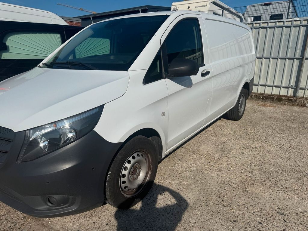 Image of Mercedes-Benz Vito