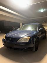 Ford Mondeo - Ford Mondeo aus 2003 mit Diesel-Antrieb