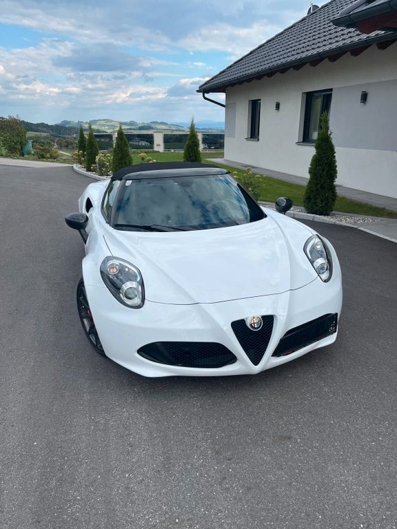 Alfa Romeo 4C
