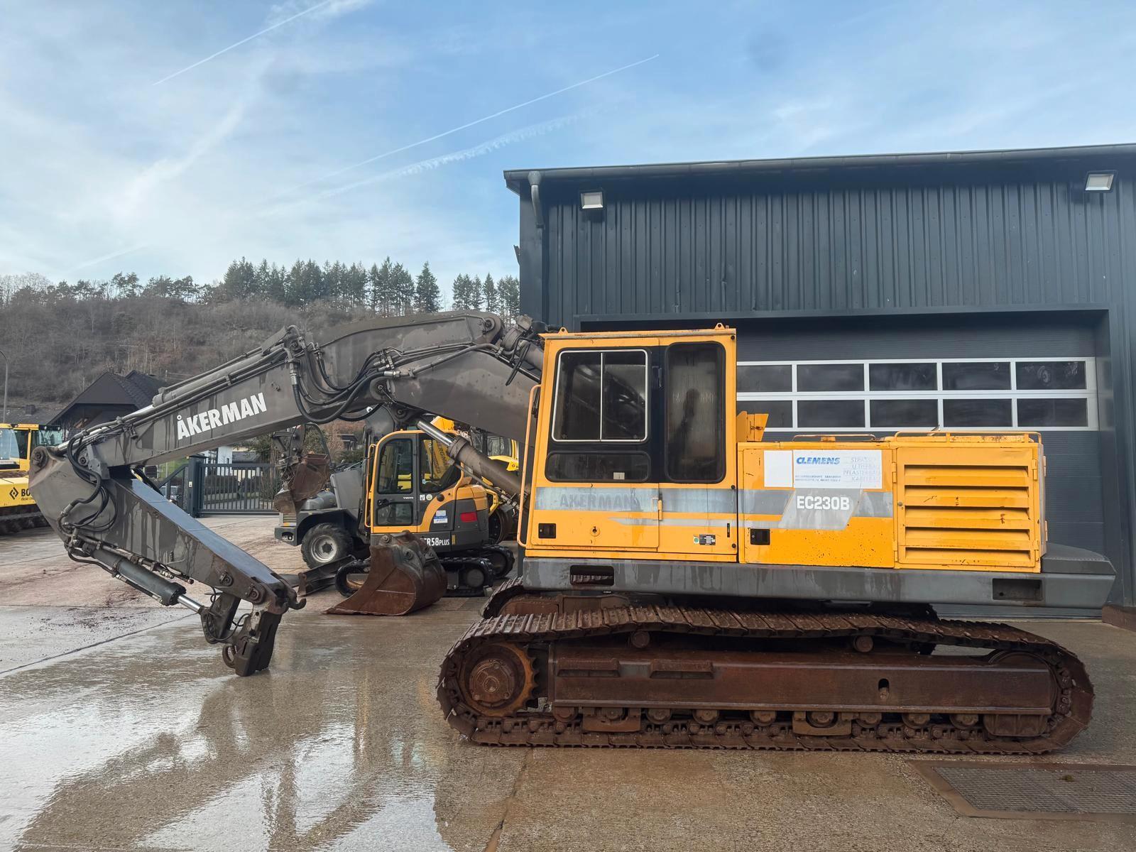 Volvo Akerman EC 230 B ++210 240++