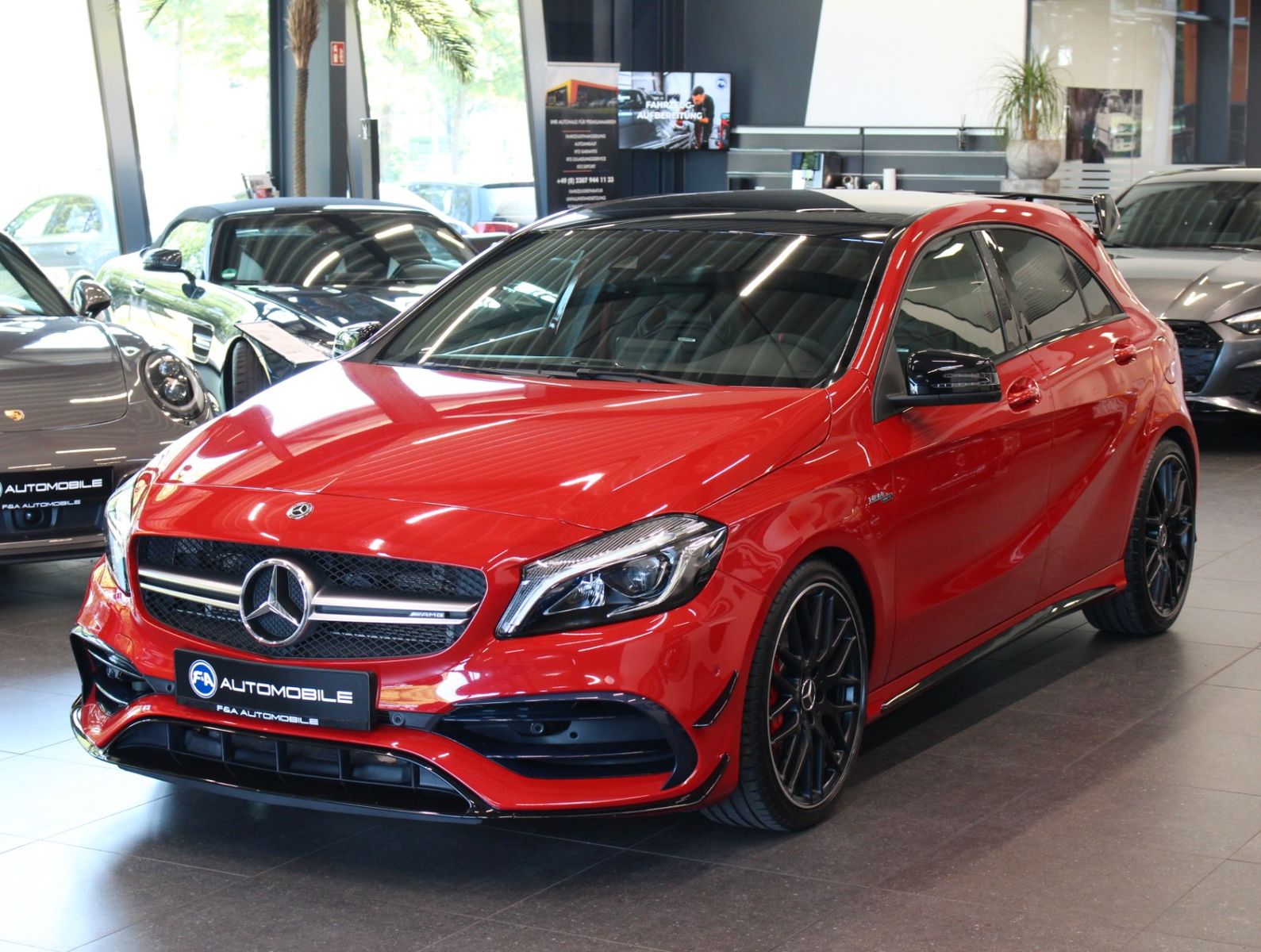 MERCEDES-BENZ A 45 AMG  4MATIC *Aerodynamik Kit*PNRM*Kamera