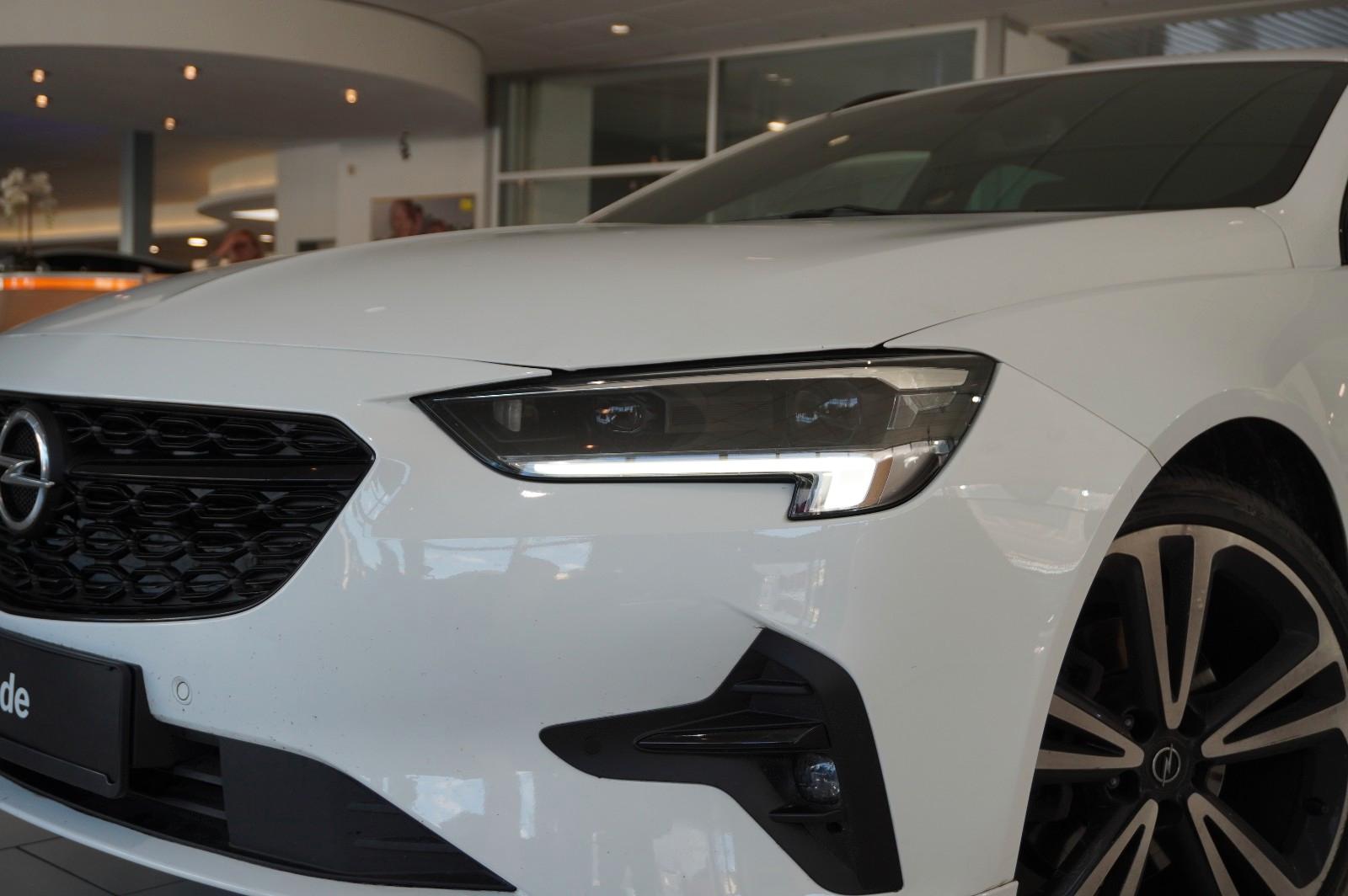 Opel Insignia B ST 2.0D UTLIMATE NAVI/LED/KAMERA/AHK