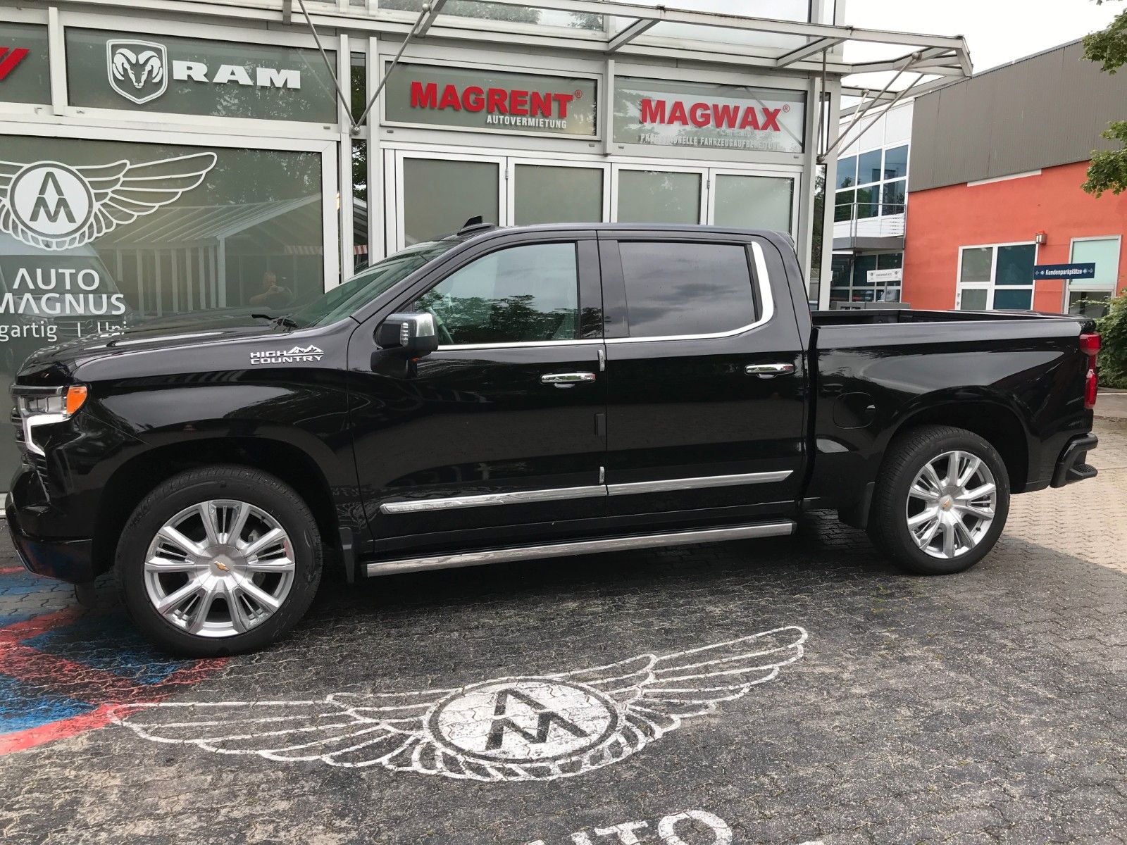 Fahrzeugabbildung Chevrolet Silverado 6.2 V8 High Country