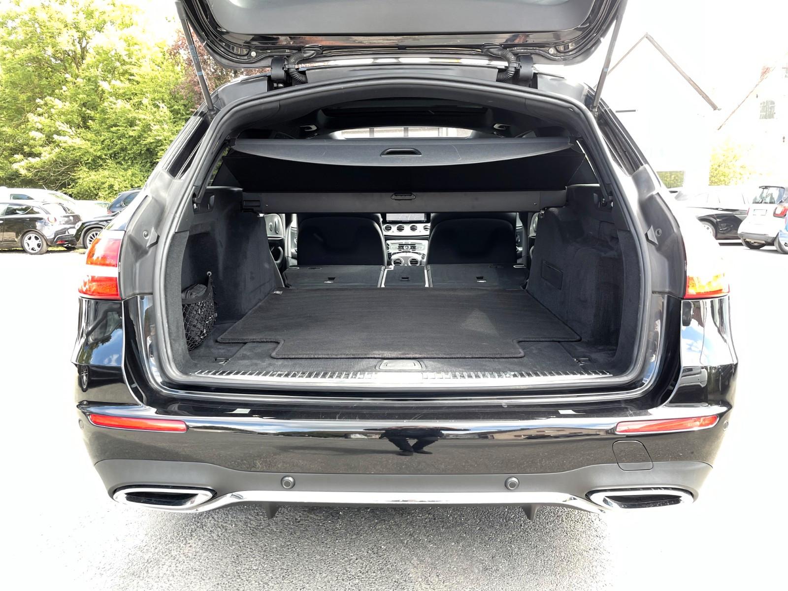Mercedes-Benz E 220 d/AMG/PANORAMA/HEAD-UP/WEIDSCREEN/BURMESTE