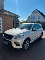 Mercedes-Benz Mercedes ML 350 Cdi 4 MATIC - mit Diesel-Antrieb: Mercedes Ml