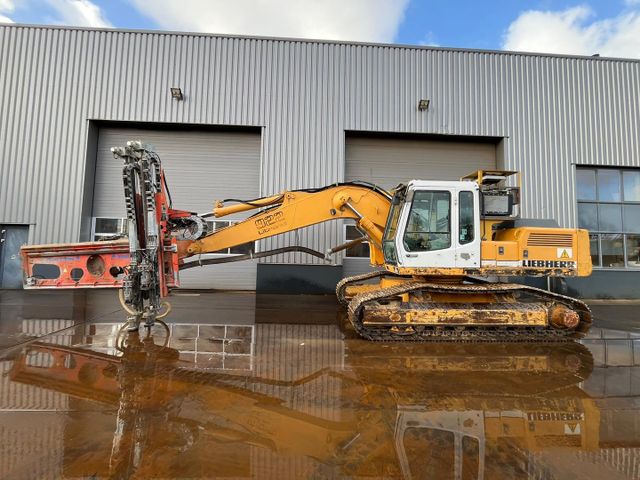 Liebherr R922 HDSL Wimmer Drill