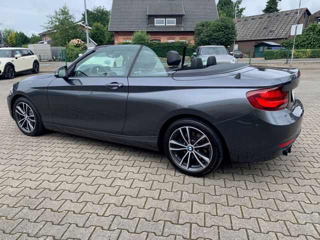 Fahrzeugabbildung BMW 220d Cabrio Sport Line+Adaptive LED+Navi+Leder