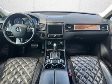 Volkswagen Touareg - 10