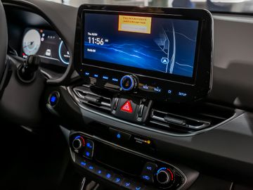 Hyundai i30 cw 1.6 Trend Navi Spurhalteassistent Kamera