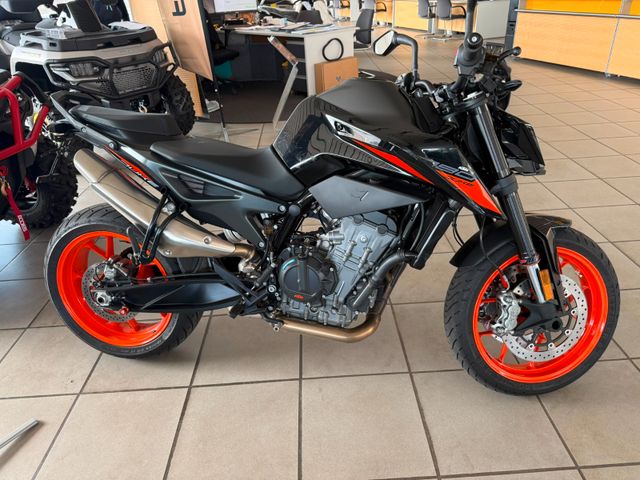 KTM DUKE 790