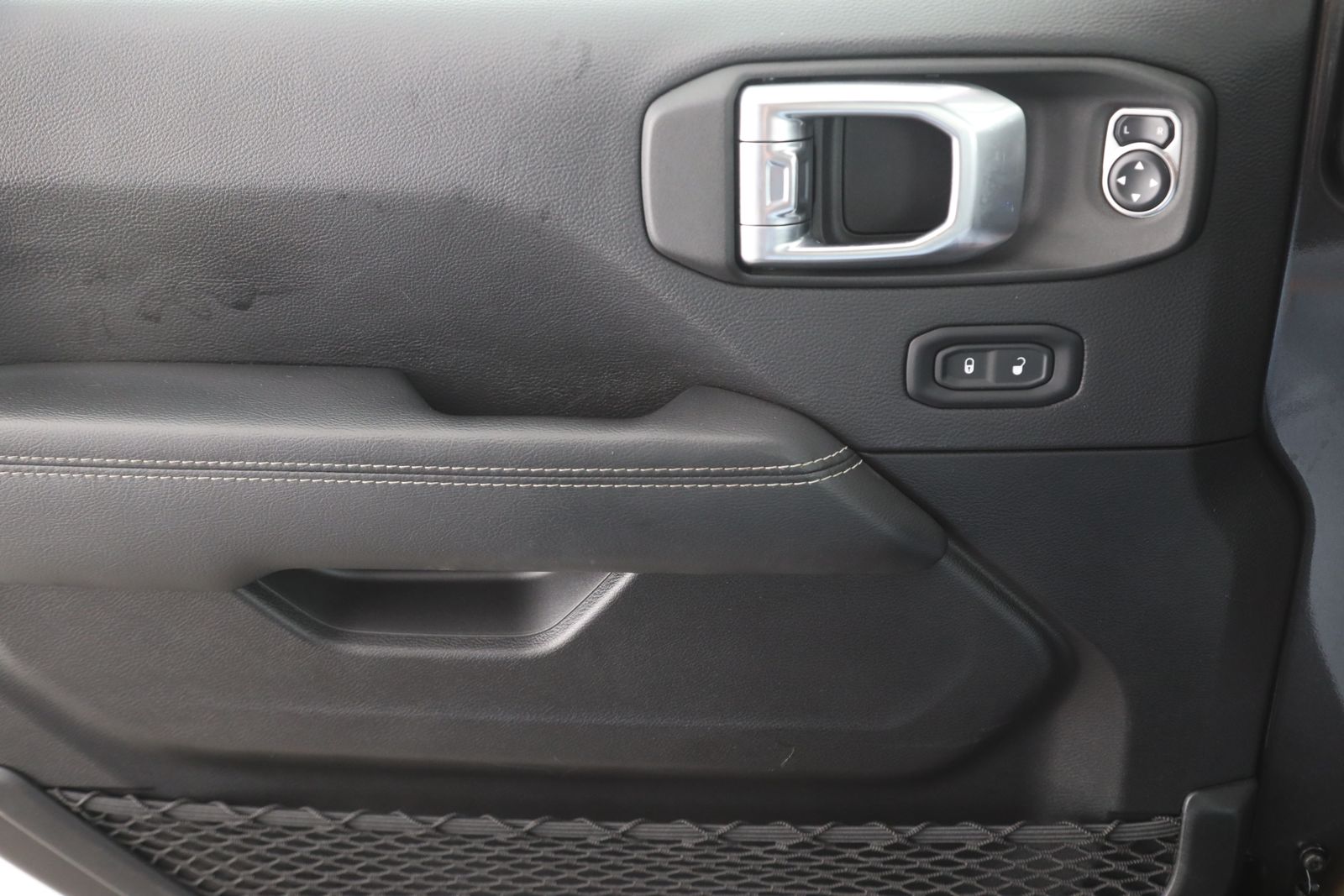 Jeep Wrangler - Bild 17