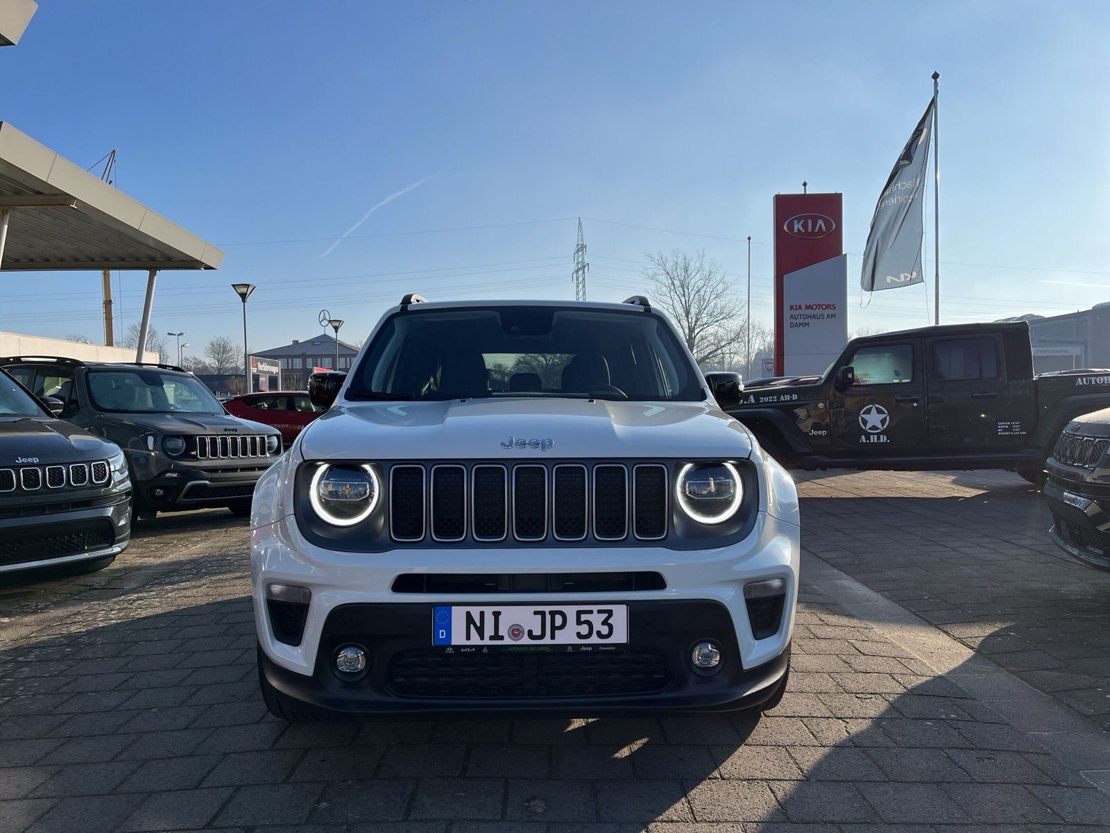 Fahrzeugabbildung Jeep Renegade e-Hybrid MY23-S-Edition 1.5l MHEV 48V