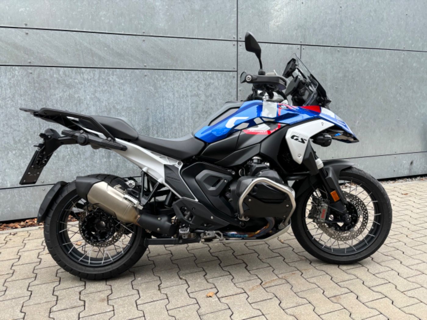 Fahrzeugabbildung BMW R 1300 GS Trophy 4 Pakete Fahrzeughöhenregelung